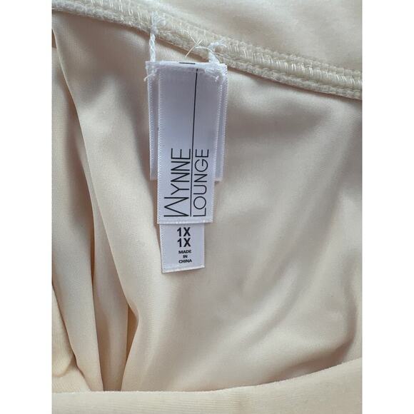 Women’s 1x velour mock turtleneck long sleeve - Picture 4 of 4